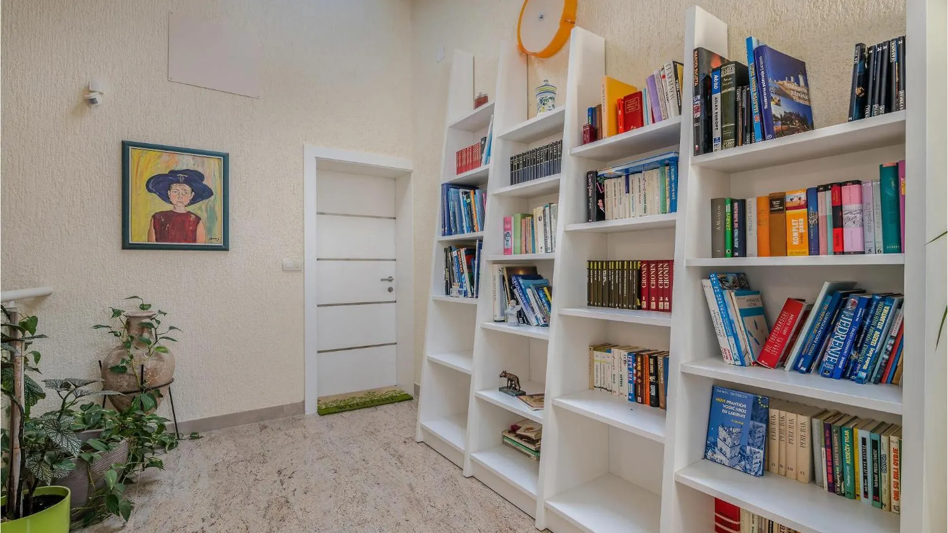 2 Bedroom Awesome Apartment In Salatici